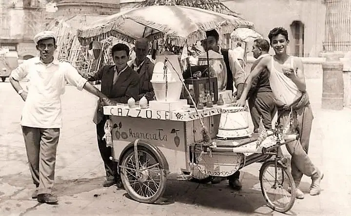 Palermo venditore ambulante di bibite